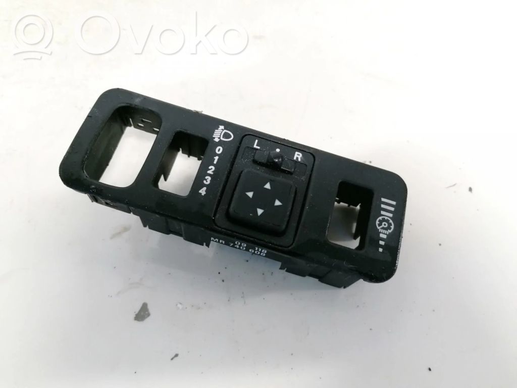 Interruptor del espejo lateral   MR740608,MR740608