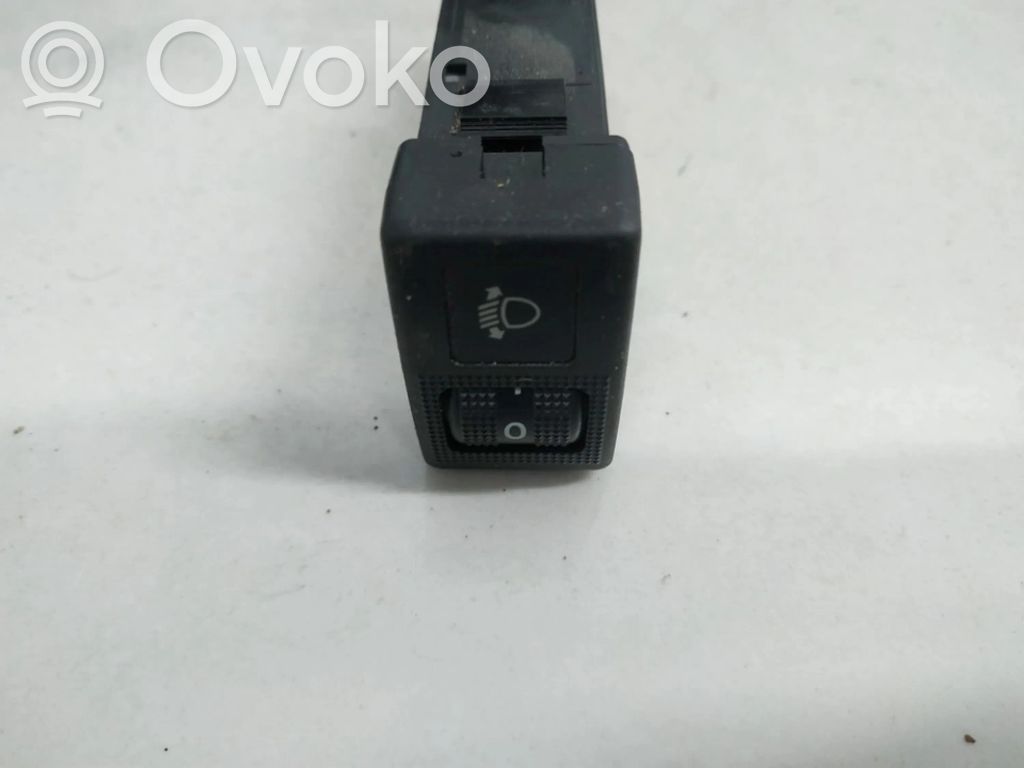 Bouton commande réglage hauteur de phares   134139,134139