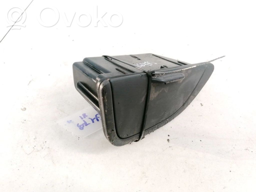 Volkswagen Golf V Aschenbecher 