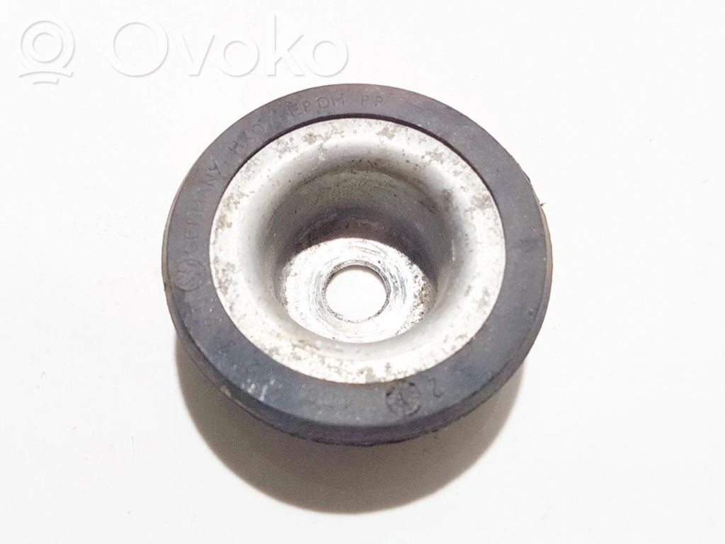 Volkswagen Golf IV Supporto di montaggio della molla elicoidale
