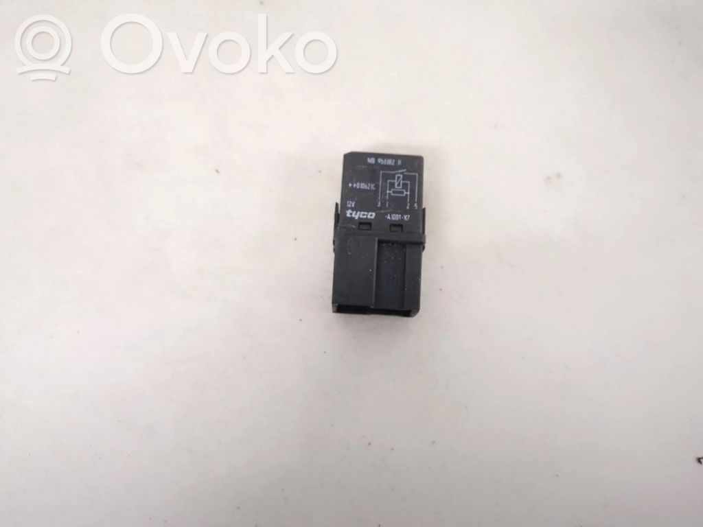 Volvo S40, V40 Alte relee