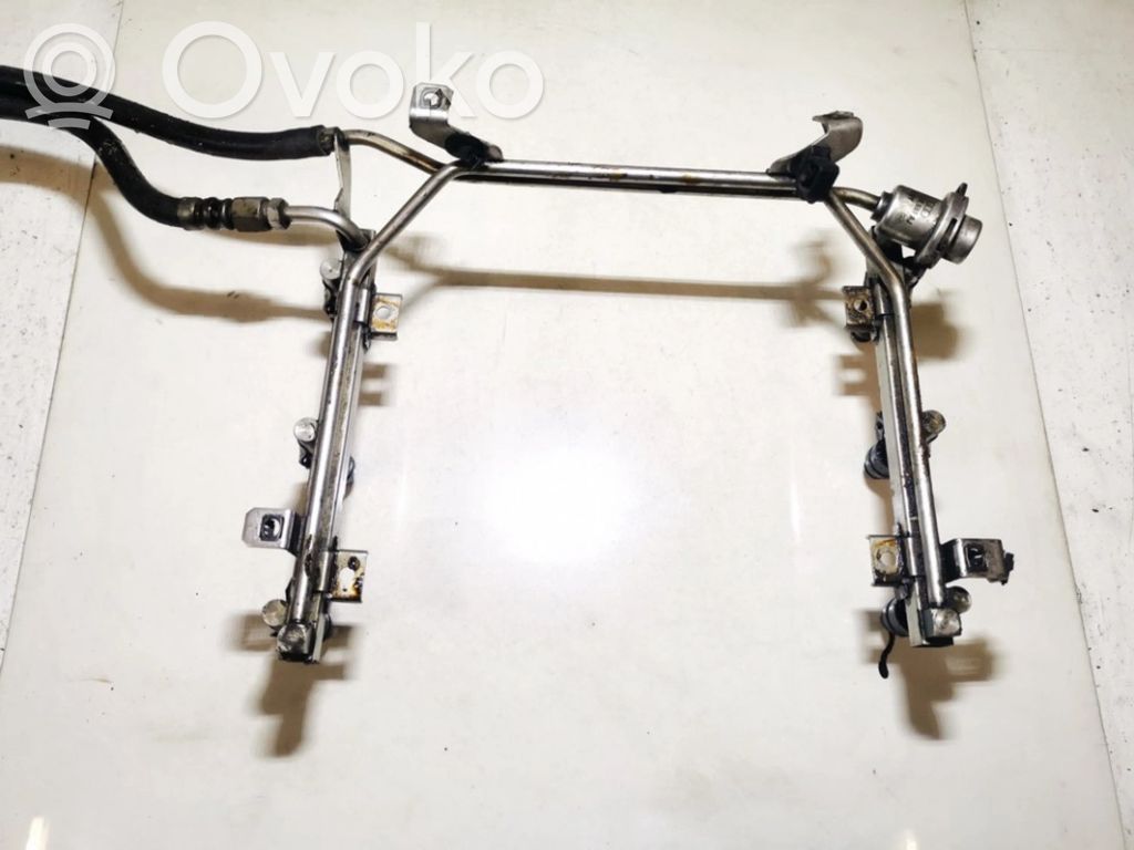 Audi A4 S4 B5 8D Linea principale tubo carburante 