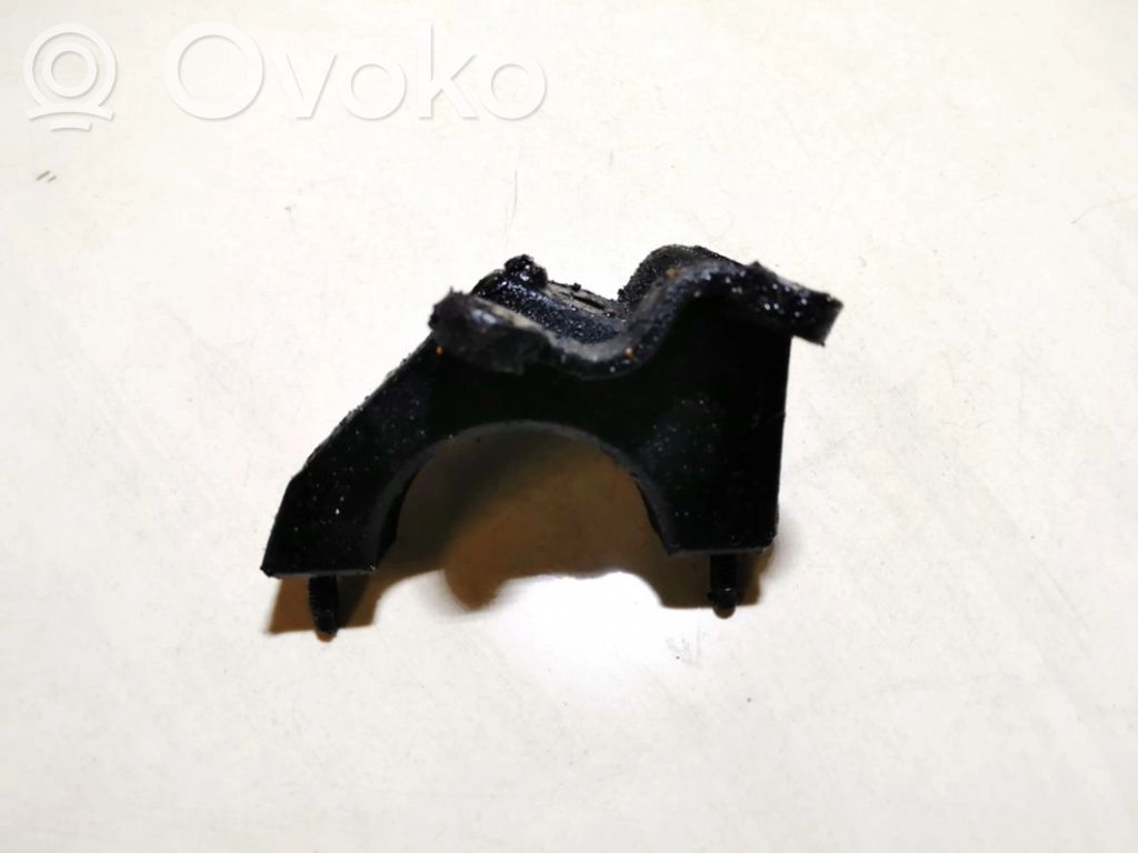 Ford Mondeo MK IV Engine mounting bracket 