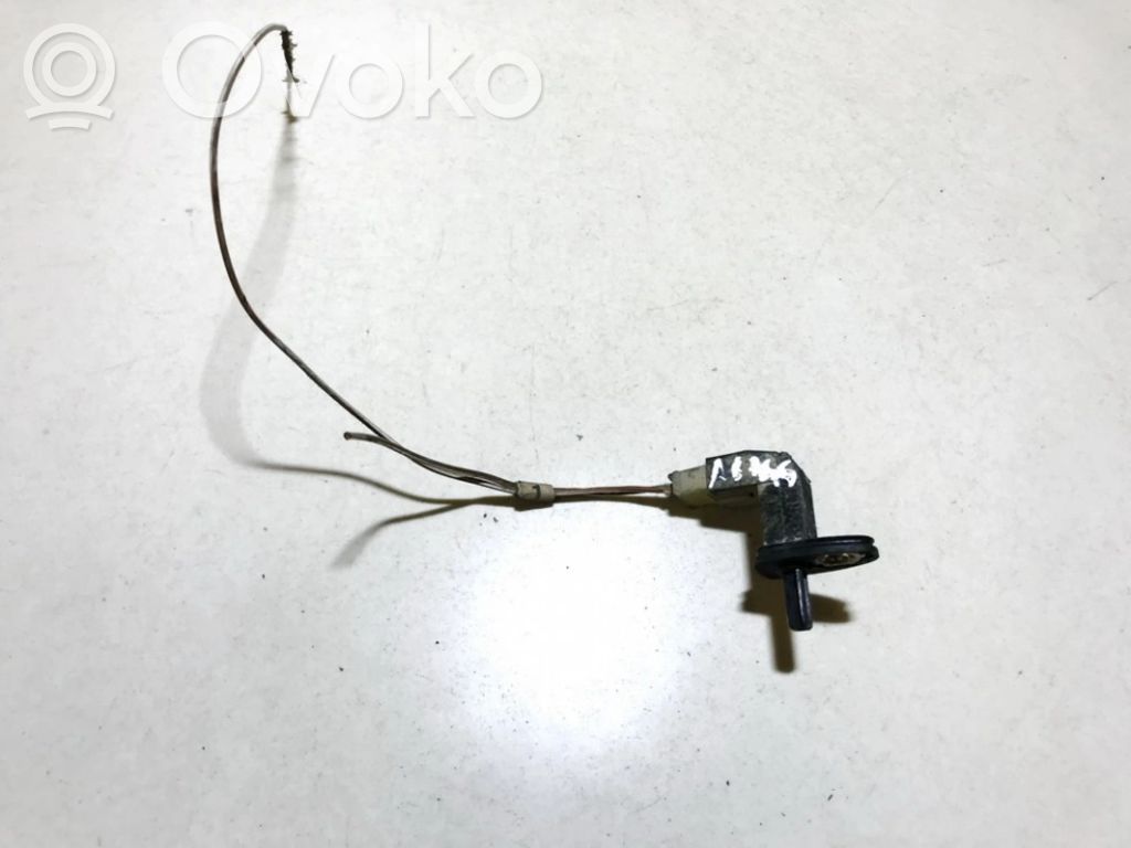 Volkswagen PASSAT B4 Sensor de la puerta delantera 