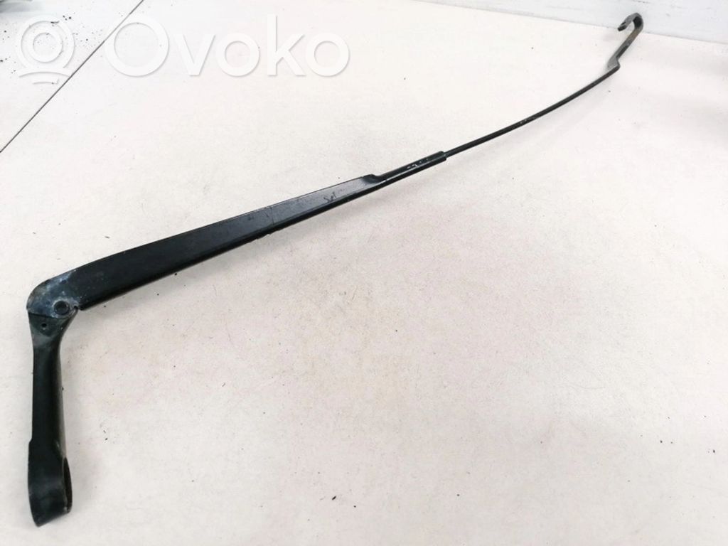 Skoda Octavia Mk1 (1U) Braccio della spazzola tergicristallo anteriore 