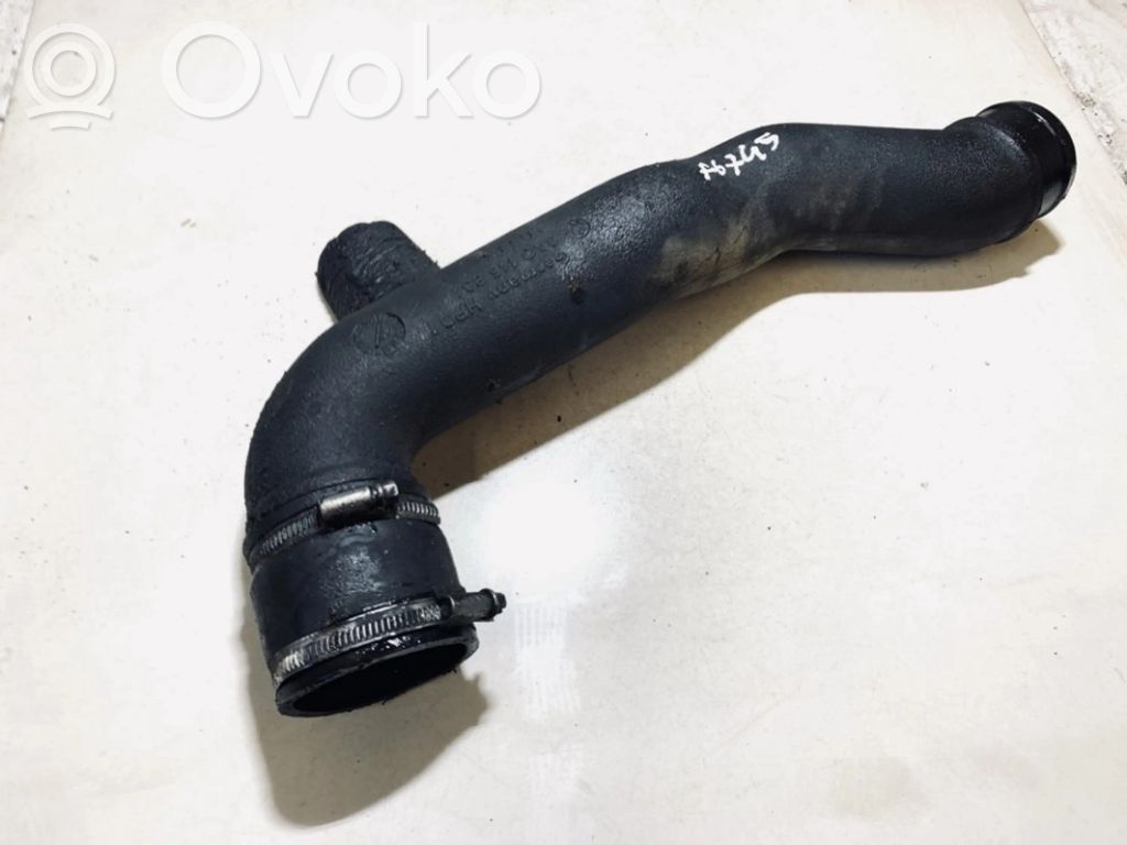 Volkswagen PASSAT B4 Furtun/conductă intercooler 