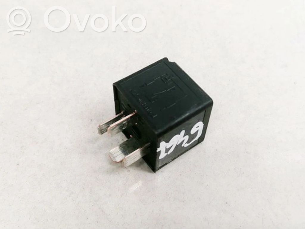 Otros relés   2S7T14B192AA,2S7T14B192AA