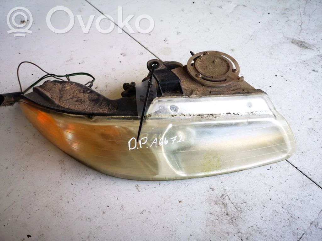 Chrysler Voyager Phare frontale 