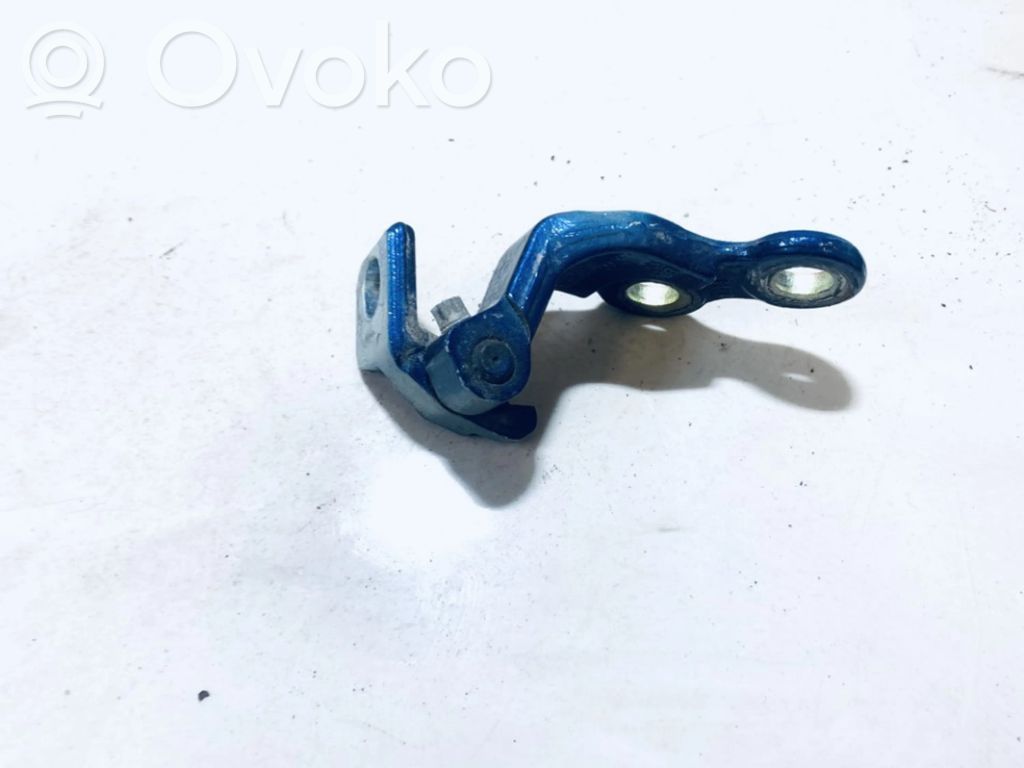 Ford Focus Front door upper hinge 