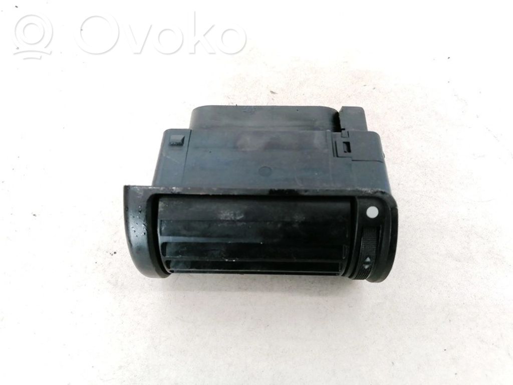 Audi A4 S4 B5 8D Griglia di ventilazione centrale cruscotto 