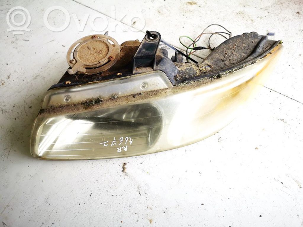 Chrysler Voyager Phare frontale 