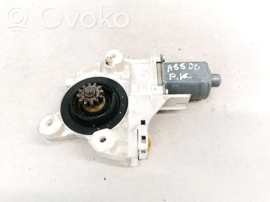 Ford Focus Front door window regulator motor 