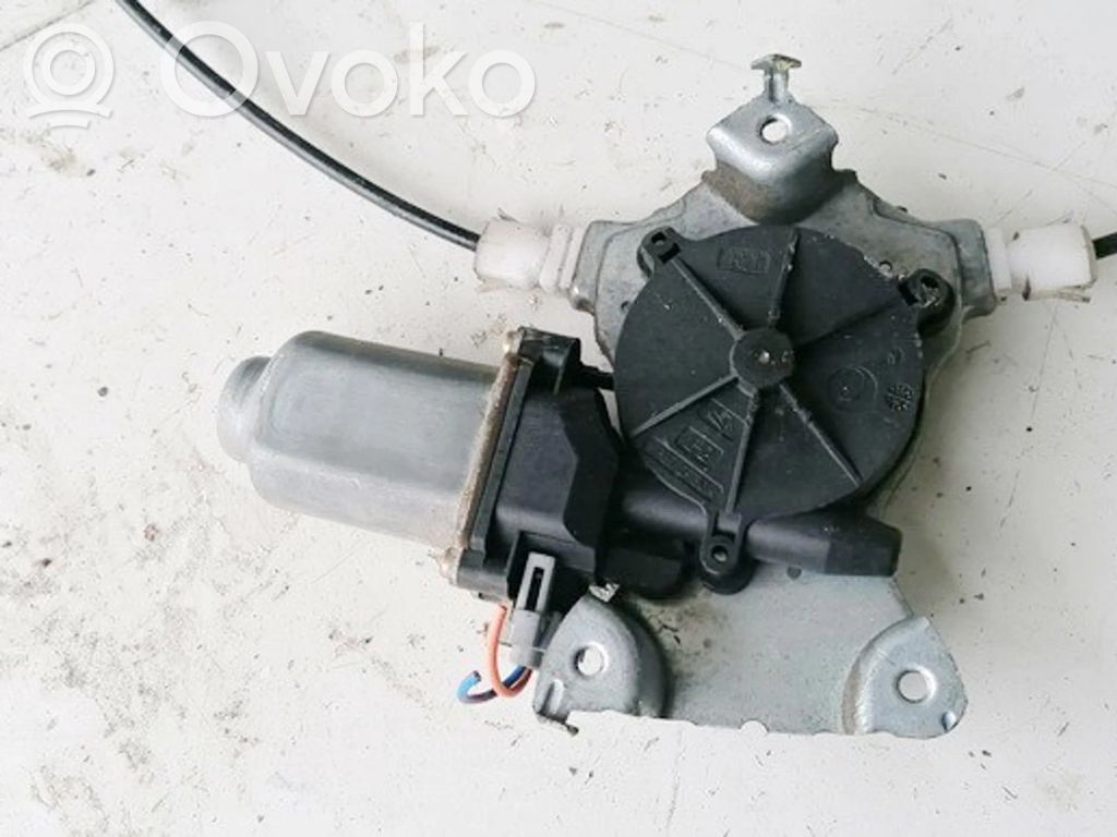 Nissan Primera Moteur de lève-vitre de porte arrière 