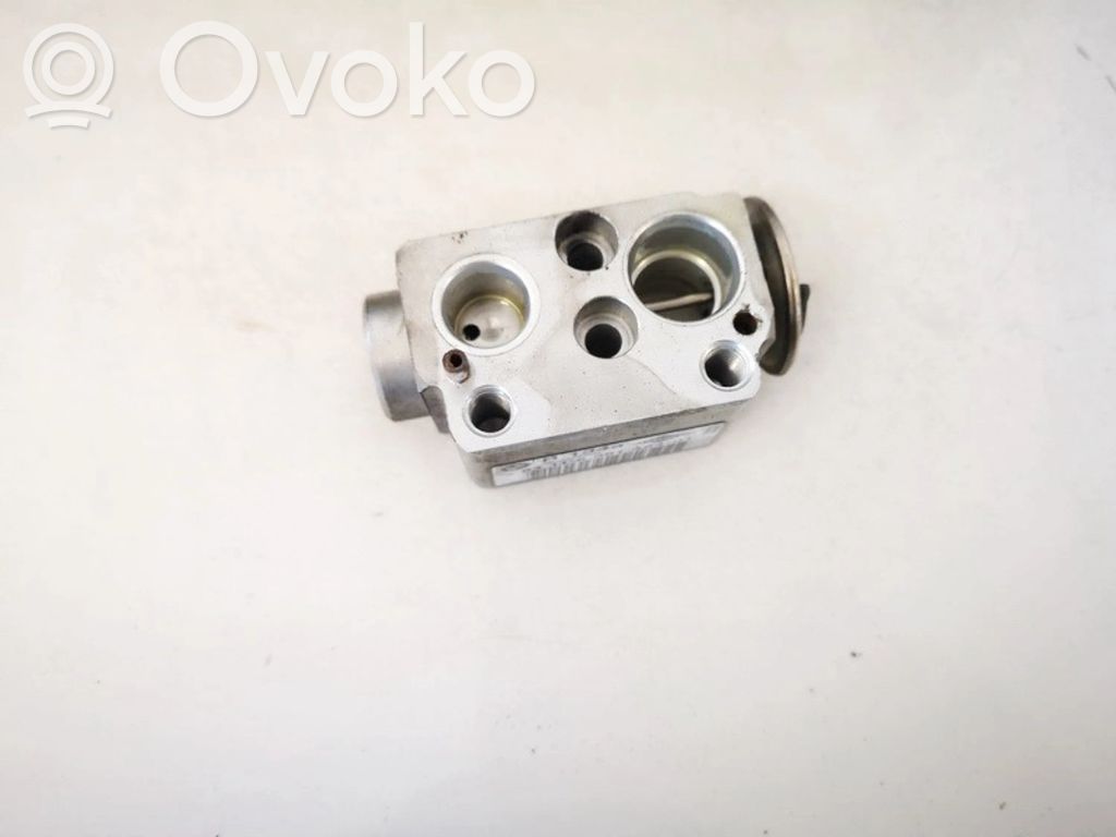 BMW 3 E90 E91 Valvola ad espansione dell’aria condizionata (A/C)