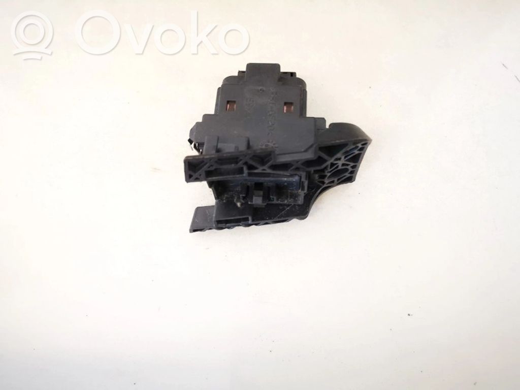 BMW 3 E90 E91 Virtalukon kytkin 