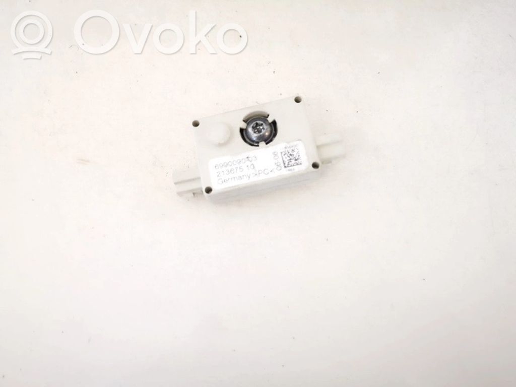 BMW 3 E90 E91 Antenna control unit 