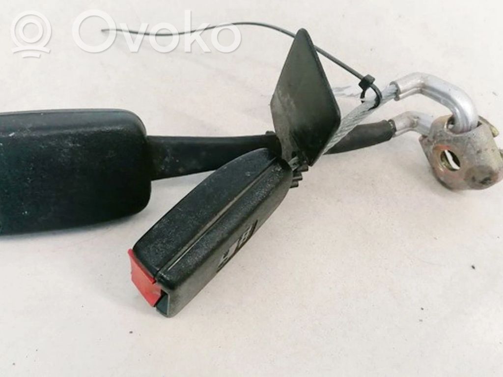 Volkswagen PASSAT B5 Bridă fixare centură de siguranță spate