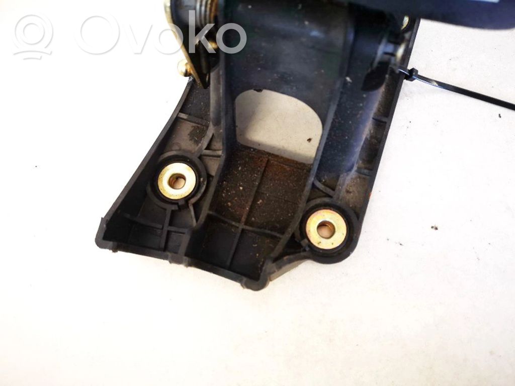 Ford Focus Vaihteenvalitsimen verhoilu 