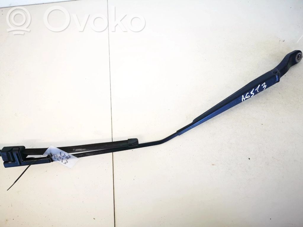 Mazda 3 I Brazo del limpiaparabrisas delantero 