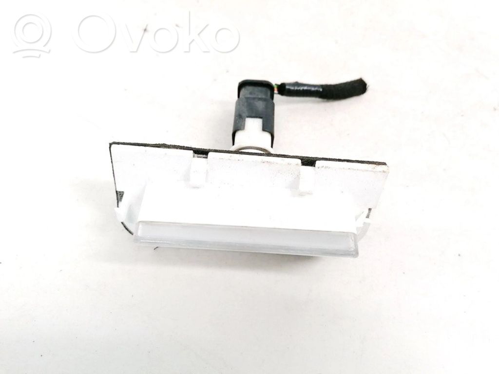 Opel Combo E Rekisterikilven valo 