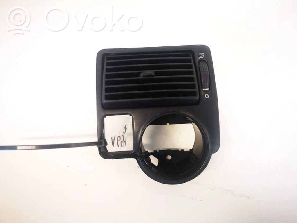 Volkswagen Golf IV Griglia di ventilazione centrale cruscotto