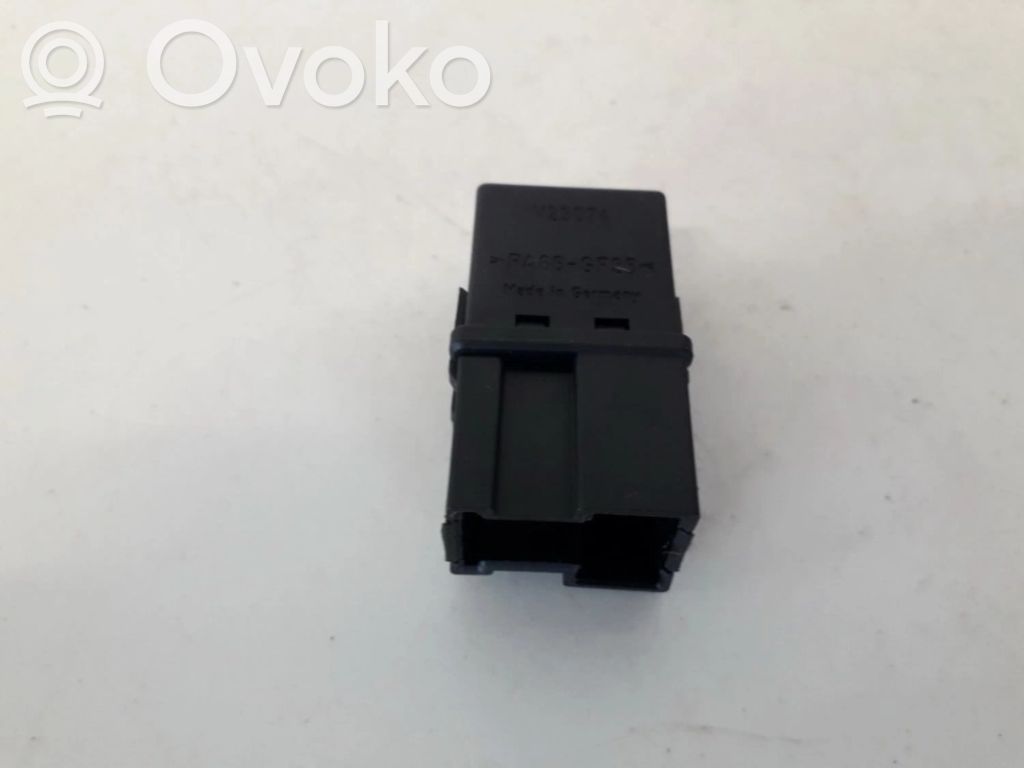 Mitsubishi Carisma Altri relè 