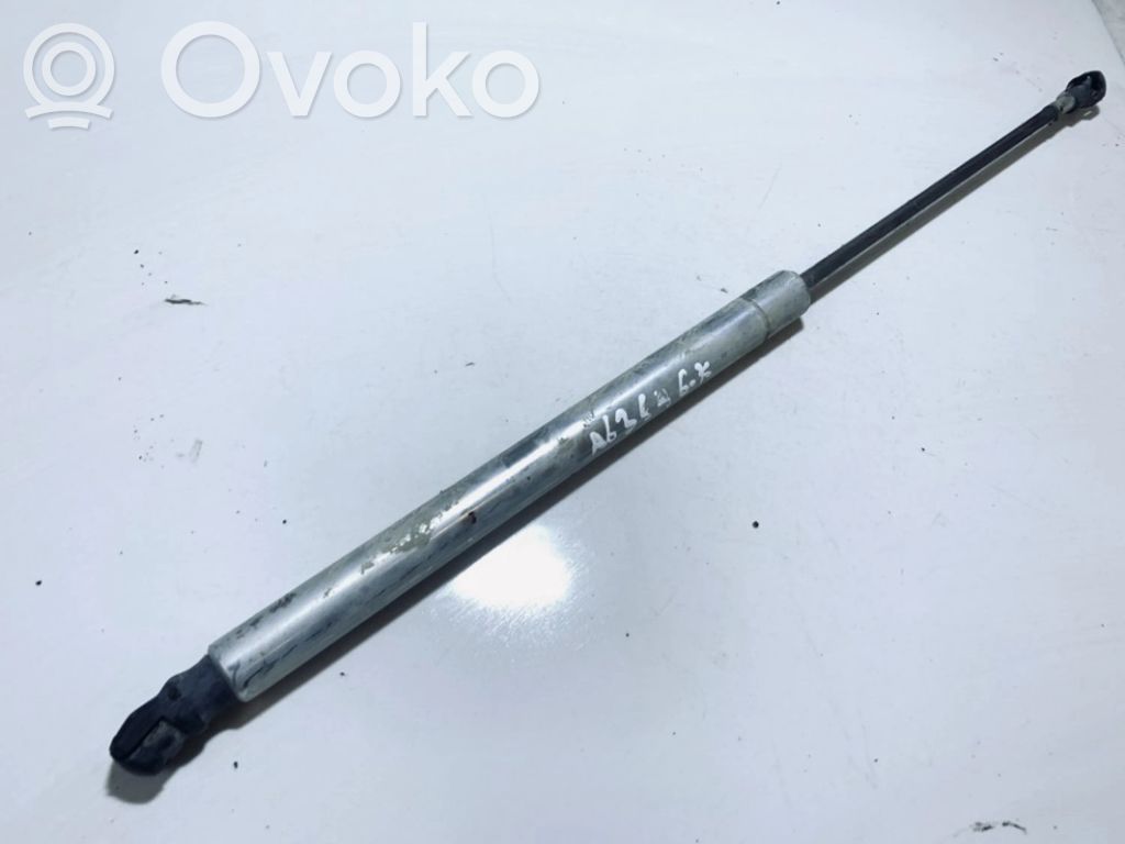Volkswagen Bora Amortyzator klapy tylnej bagażnika 