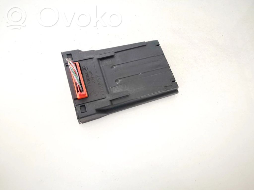 Altre centraline/moduli   P8200006159,216544688,216544688,P8200006159