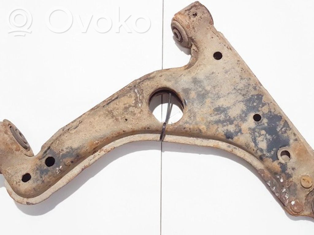 Opel Vectra B Basculă inferioară față 