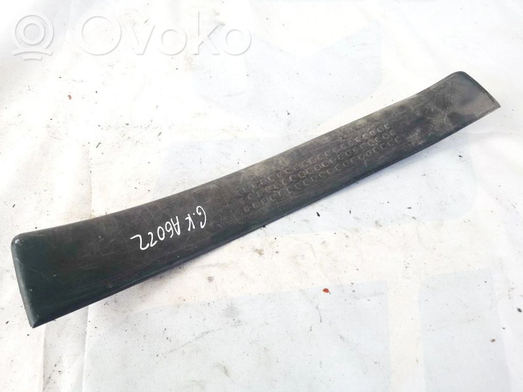 Audi A4 S4 B6 8E 8H Copertura del rivestimento del sottoporta posteriore 