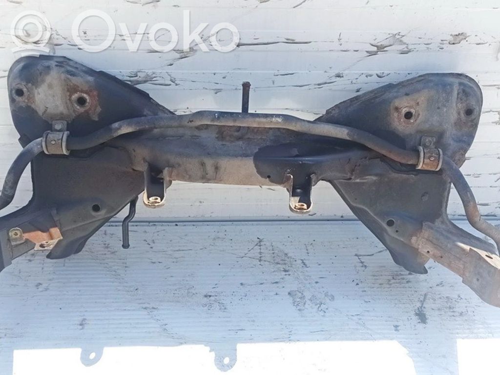 Mitsubishi Carisma Subcadru frontal 