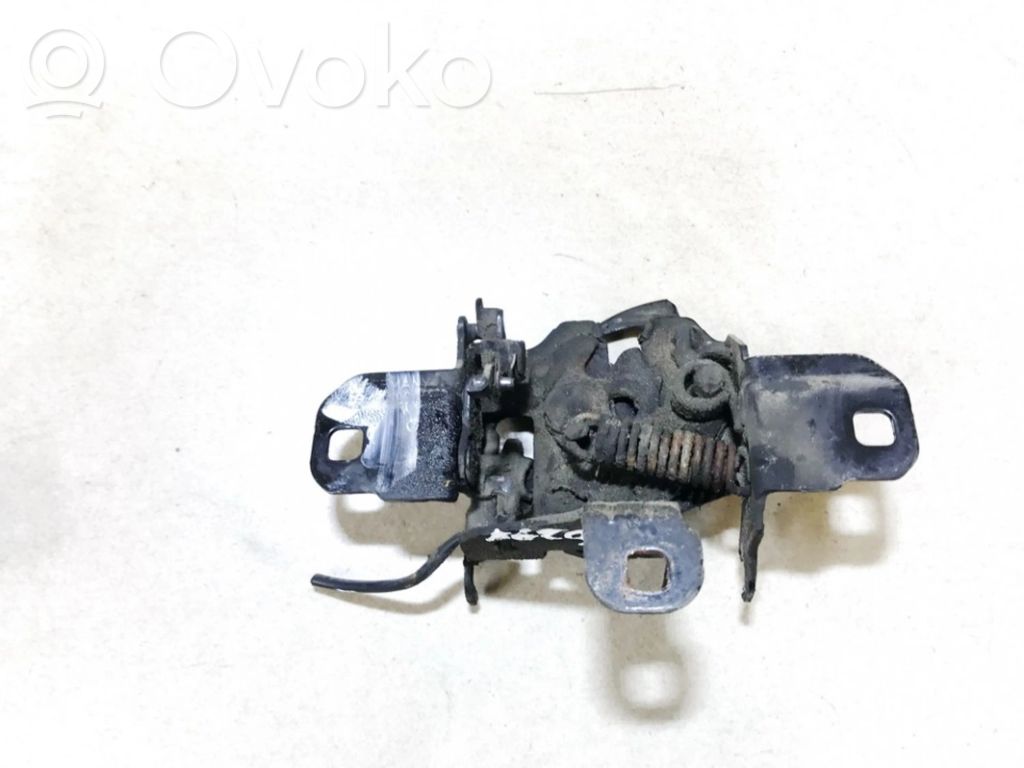Volkswagen Golf IV Încuietoare capotă 