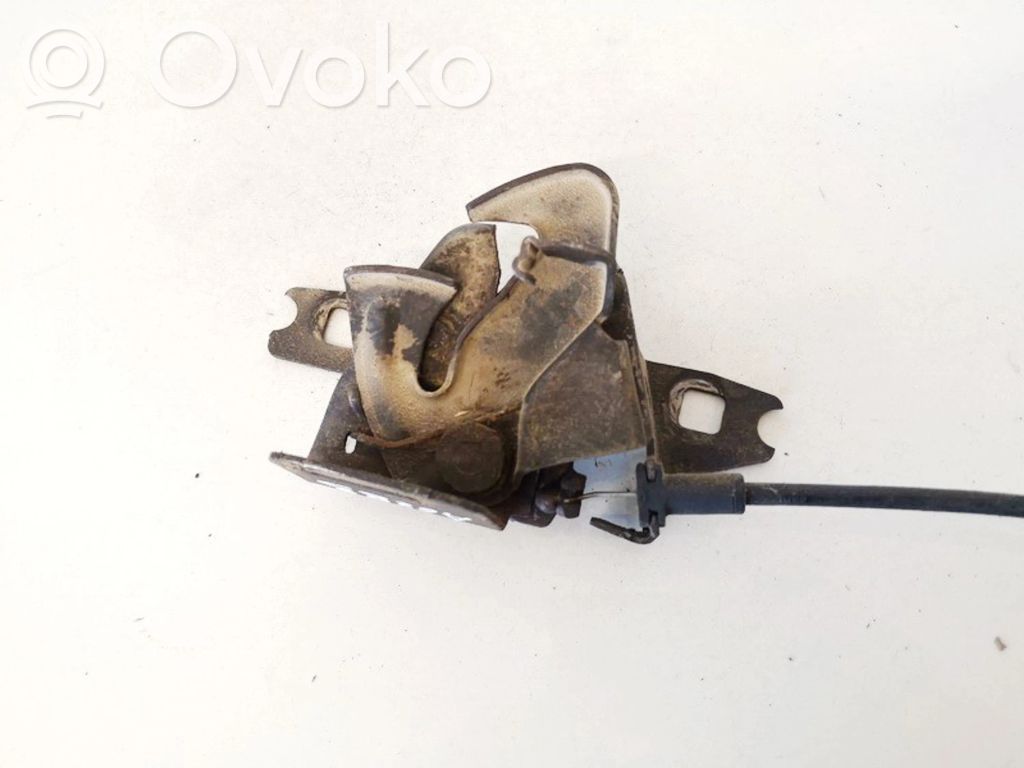 Volkswagen Golf III Încuietoare capotă 