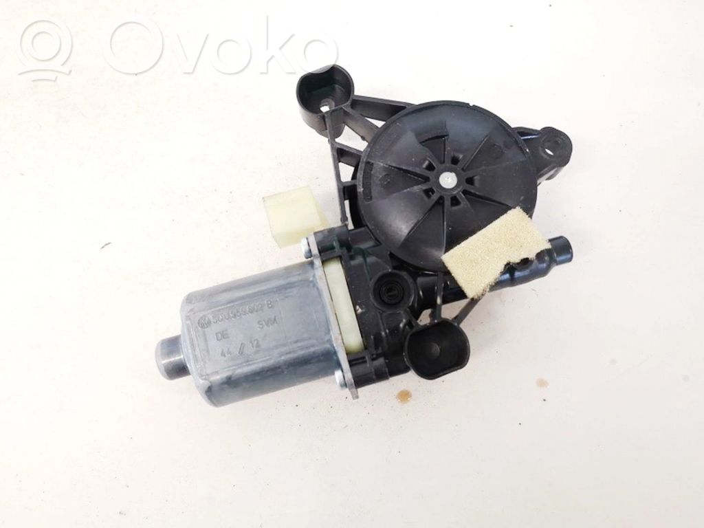 Volkswagen Golf VII Motor macara geam ușă față 