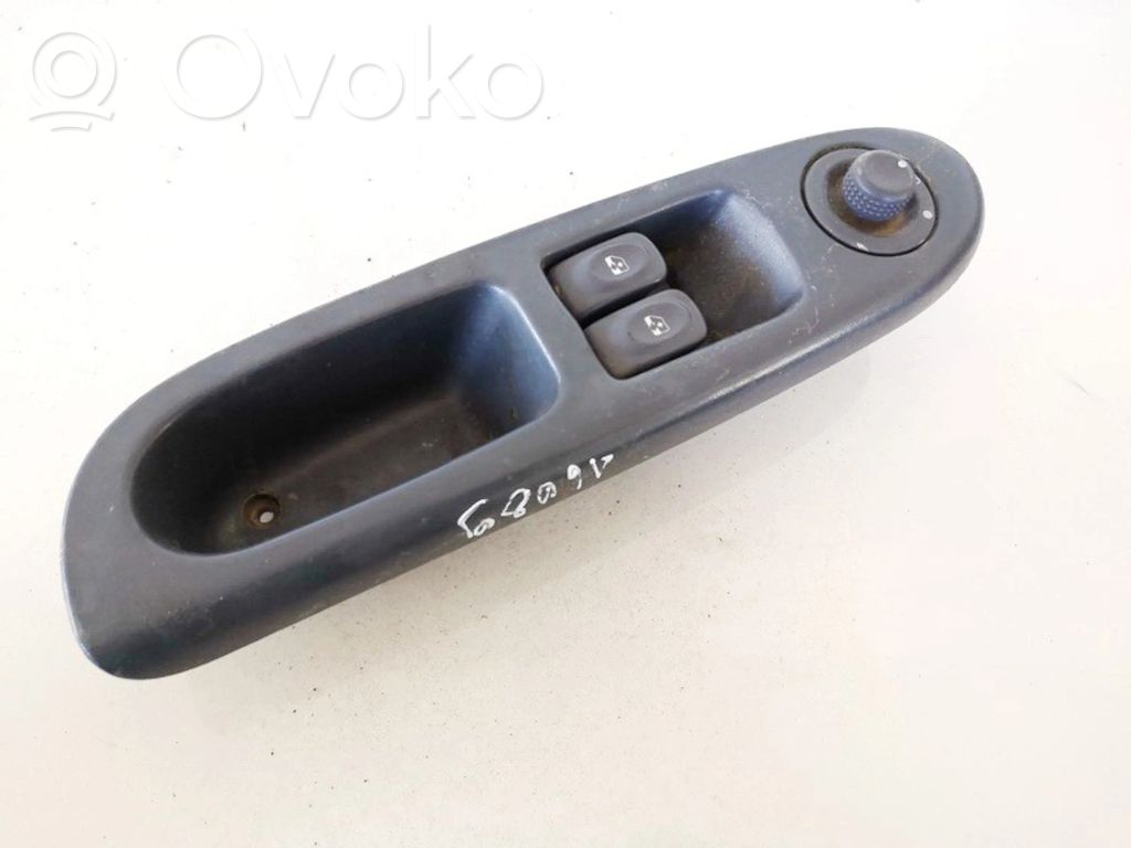 Renault Clio II Comutator comandă geamuri electrice 
