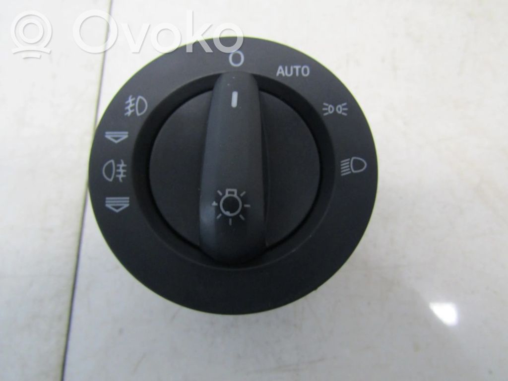 Light switch   4F1941531D,4F1941531D,4F1941531D,F1DT
