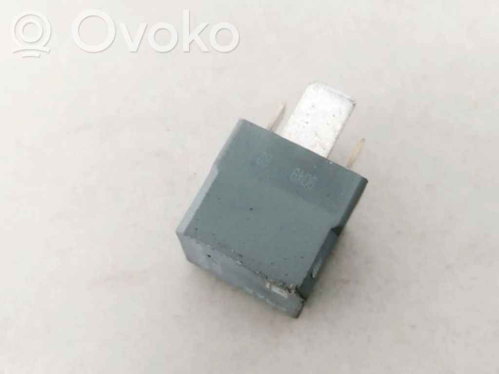 Inne przekaźniki   13500120,13500120