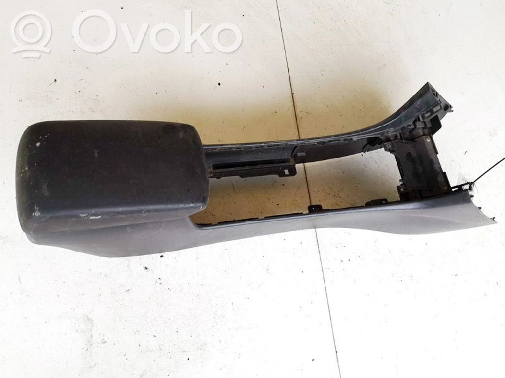 Mazda 3 I Armrest 