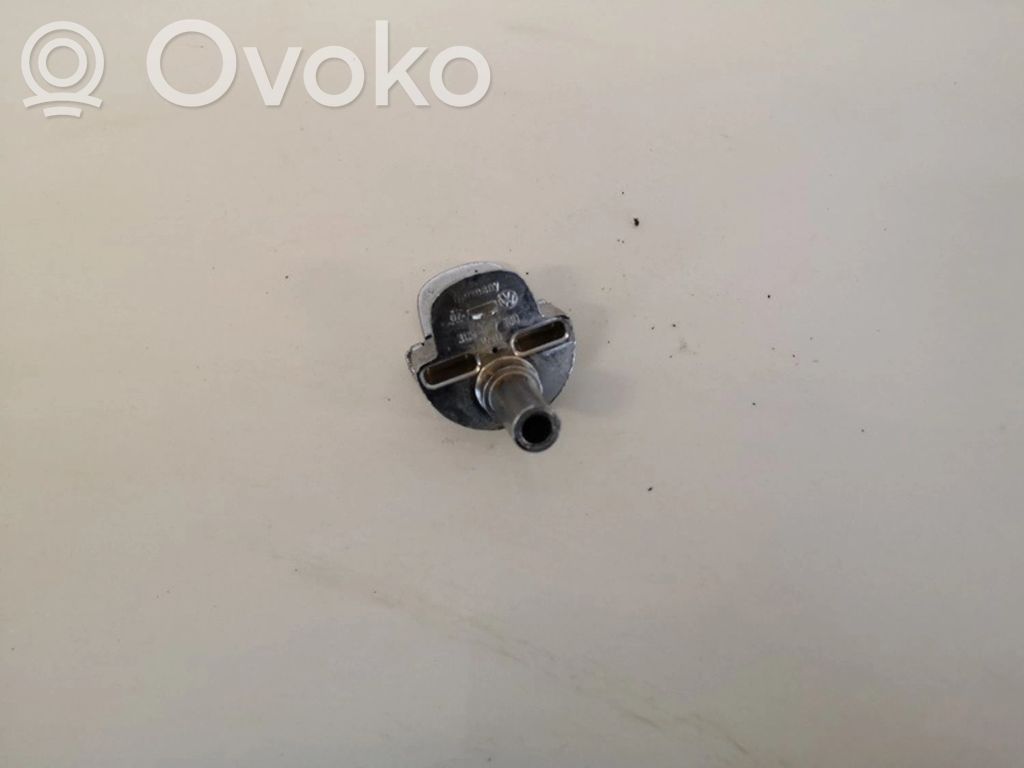 Volkswagen Golf V Inne części karoserii 