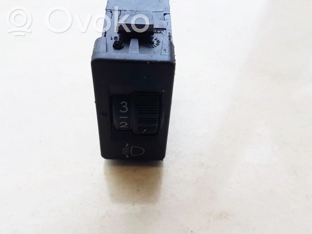 Bouton commande réglage hauteur de phares   96384422XT,96476640,96384422XT,96476640