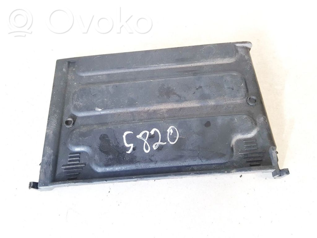 Altra parte interiore   8V2110757AA,8V2110757AA,8V2110757AA,8V2110757AA