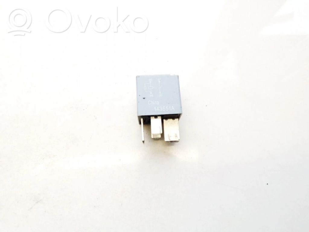 Opel Astra J Alte relee 