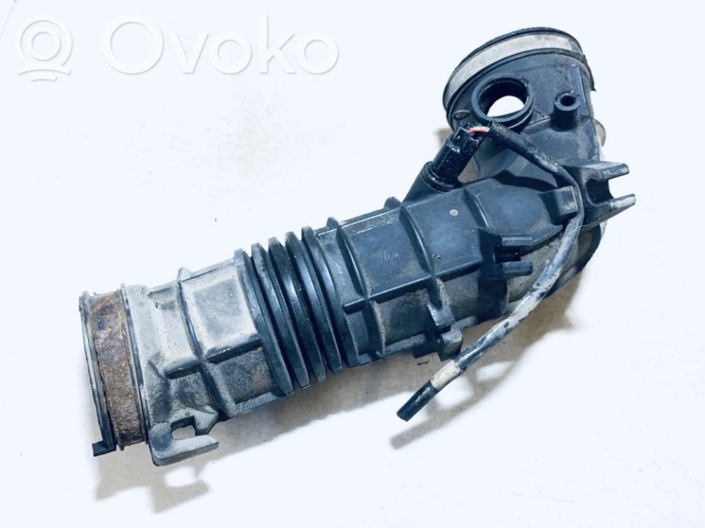Air intake hose/pipe