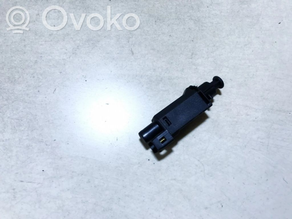 Volkswagen PASSAT B4 Interruttore del pedale del freno
