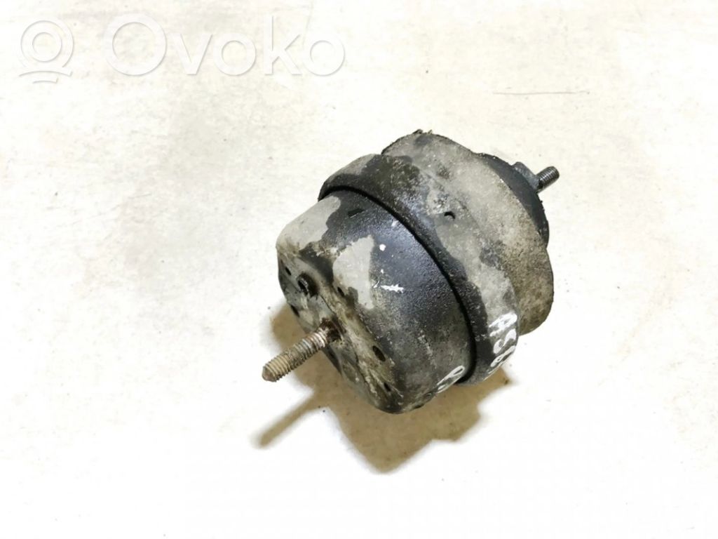 Audi A4 S4 B5 8D Suport tampon motor 