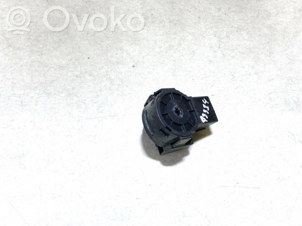 Ford Focus Virtalukon kytkin 