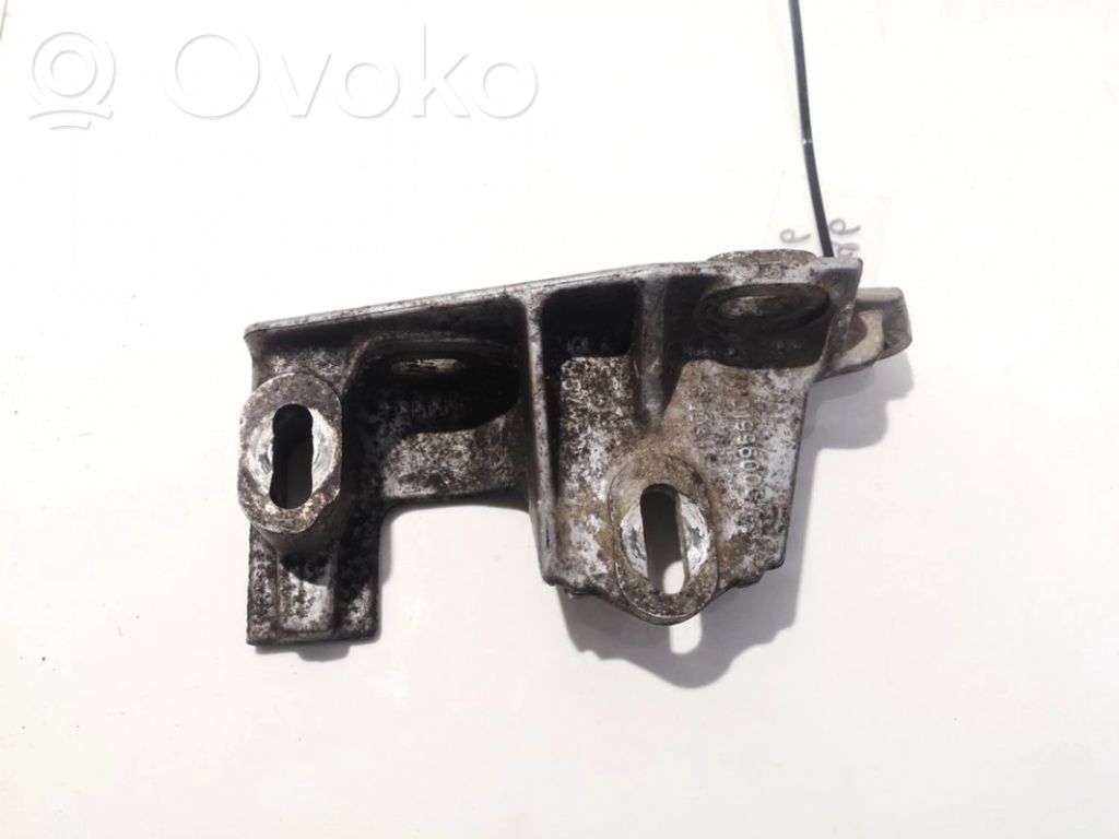 Ford Galaxy Engine mounting bracket 