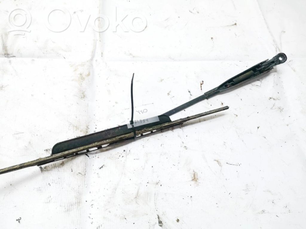 Renault Rapid Front wiper blade arm 
