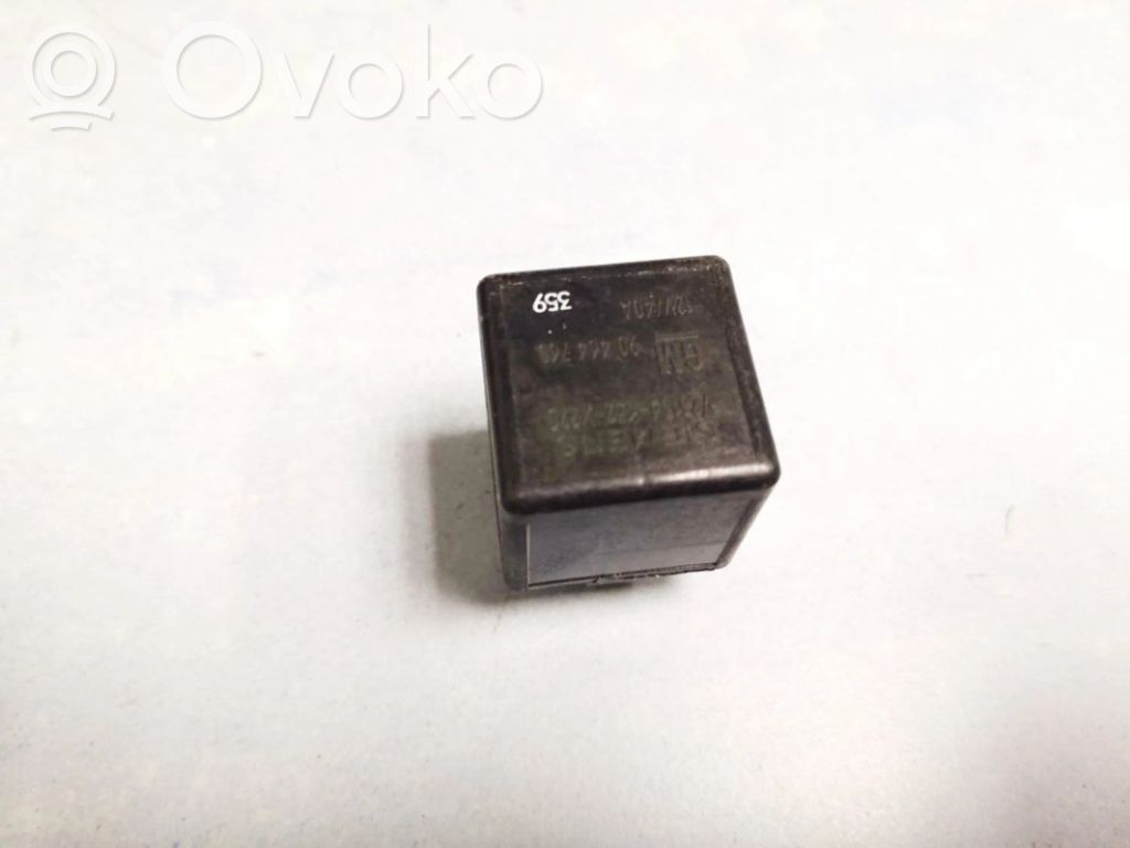 Muu rele   90404760,V23134K52X220,90404760,V23134K52X220