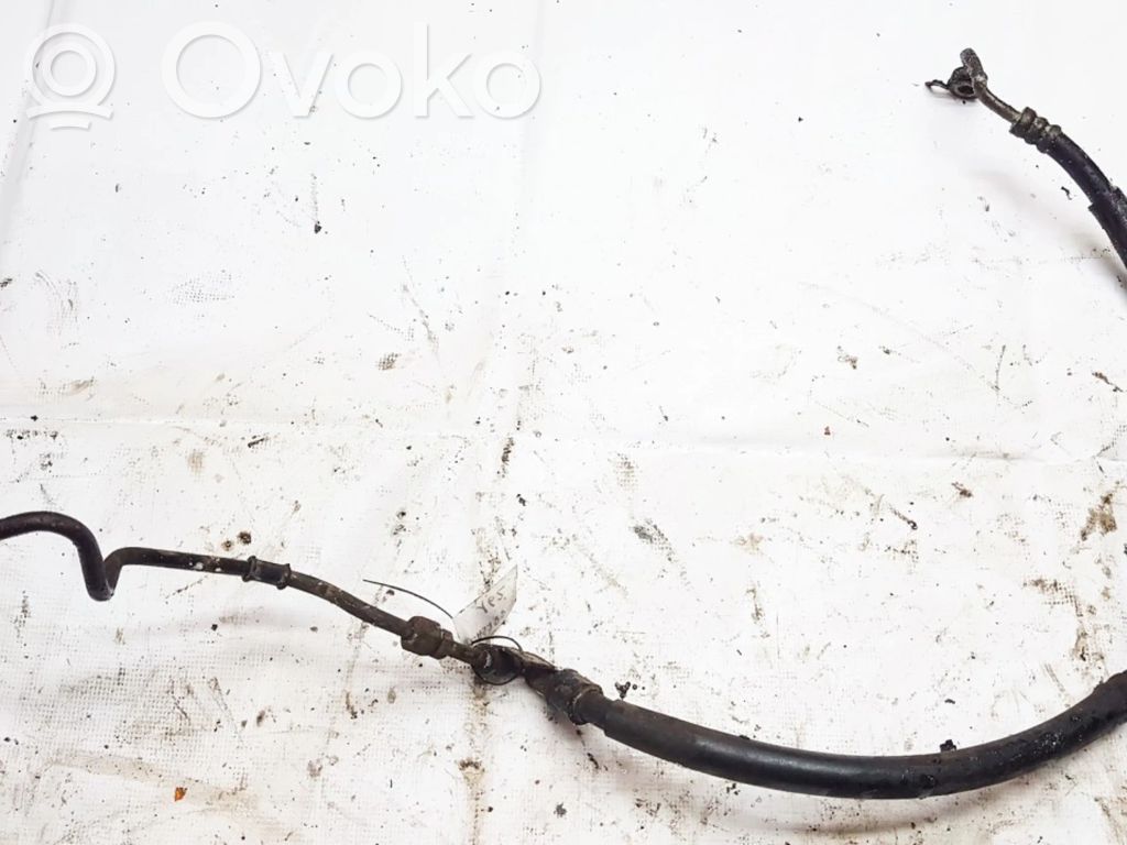 Ohjaustehostimen letkusto